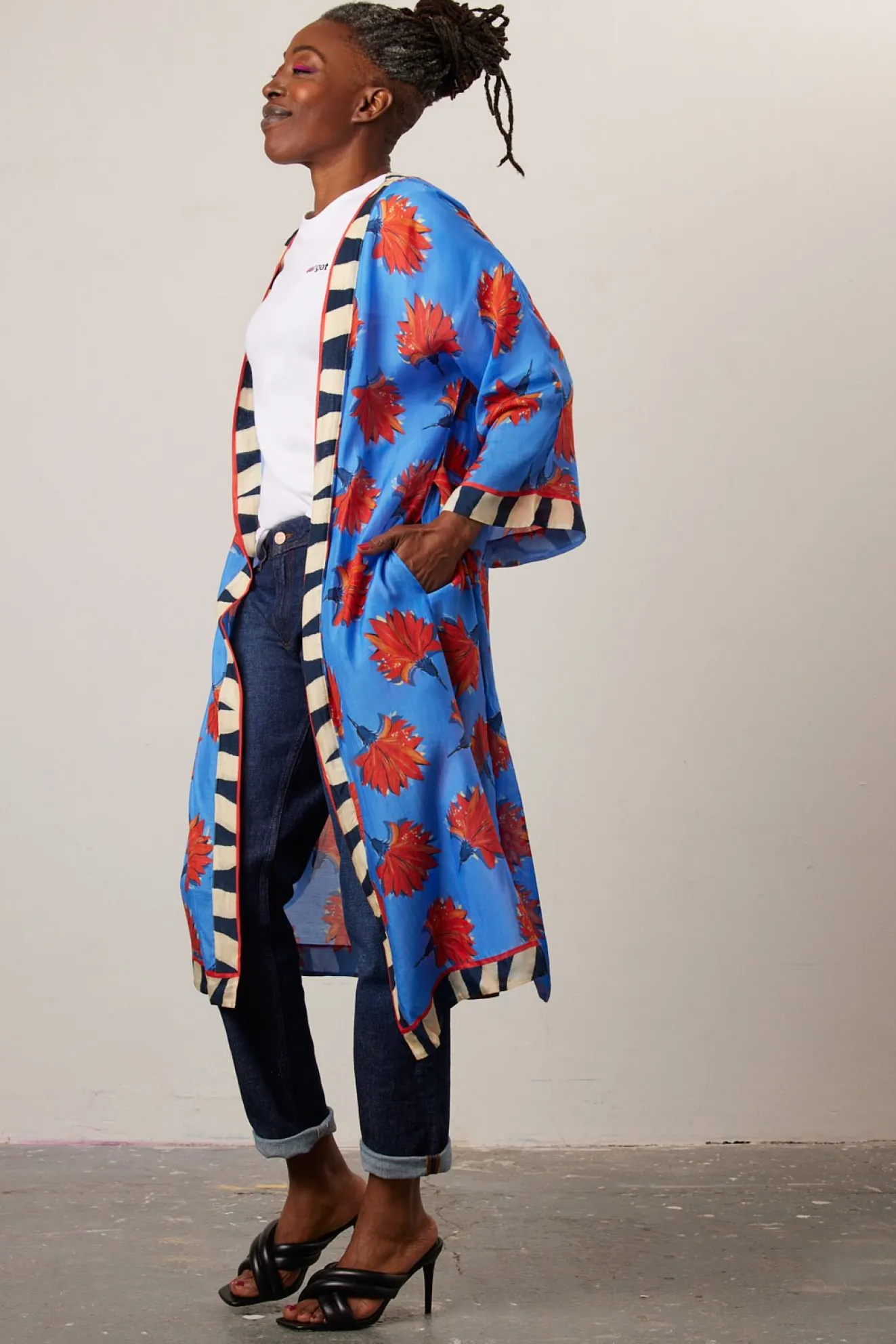 Pom Amsterdam Flowers Marina Blue Kimono