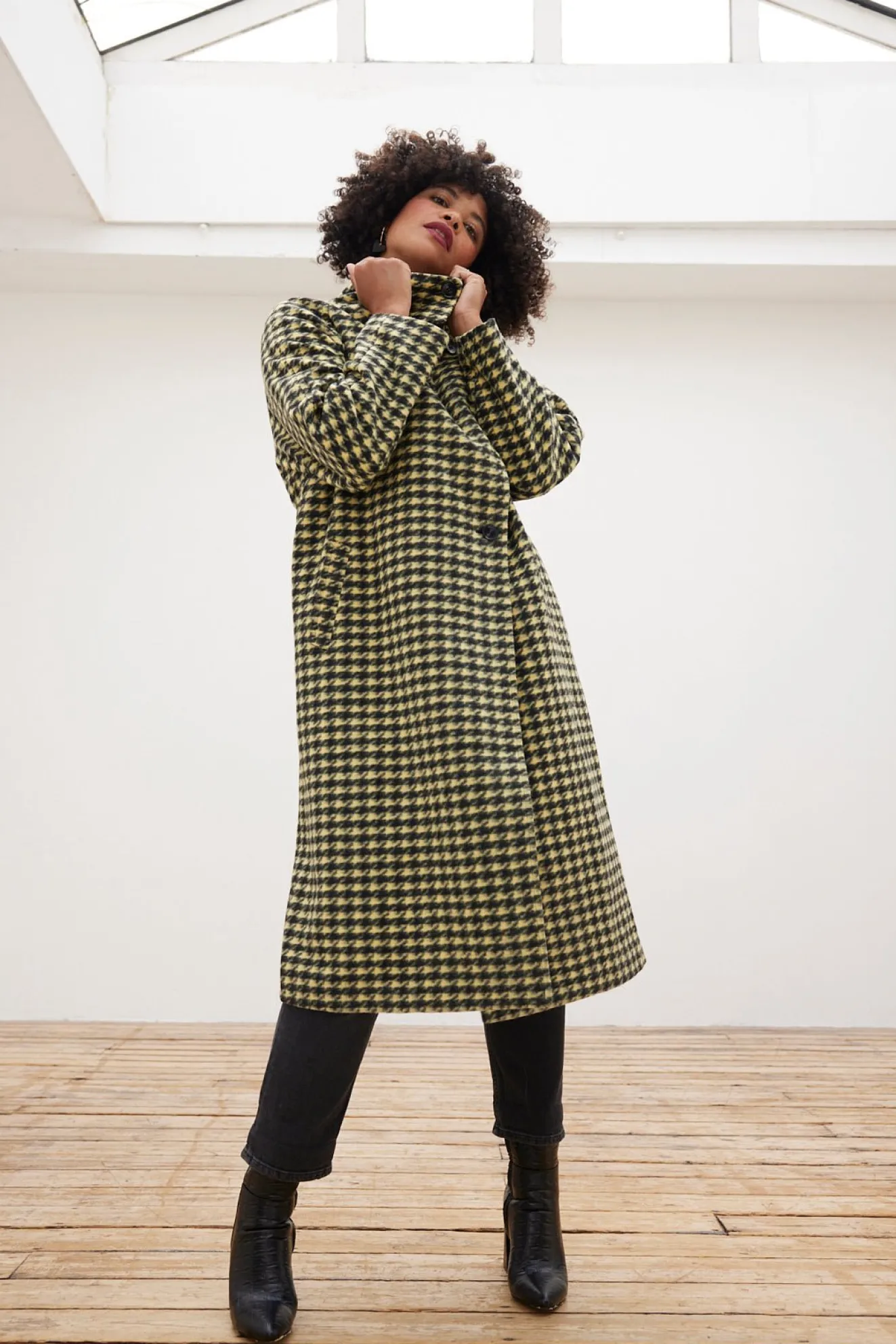 Jakke Henni Faux Wool Houndstooth Print Coat