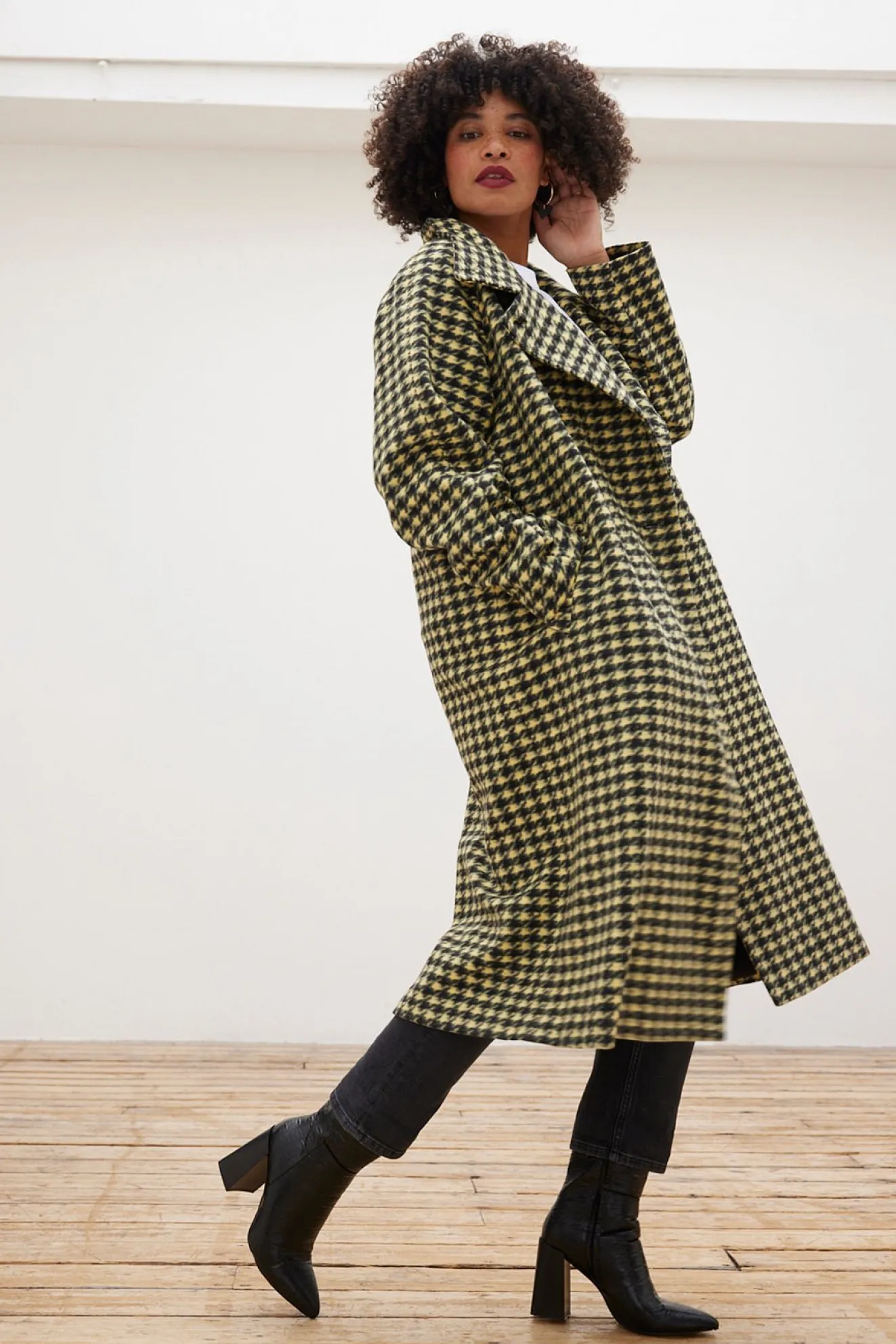 Jakke Henni Faux Wool Houndstooth Print Coat