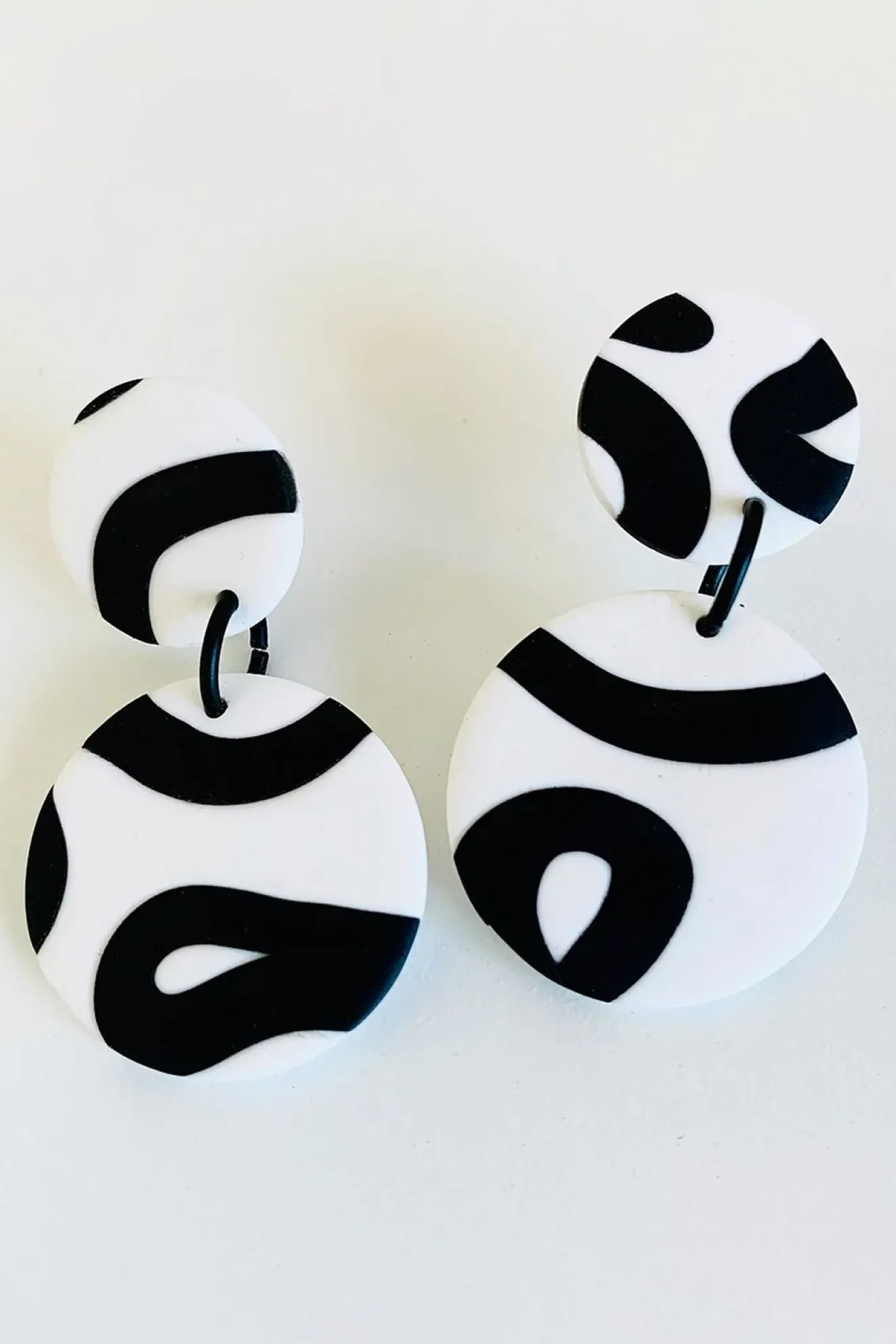 Octopussy Medium White Earring