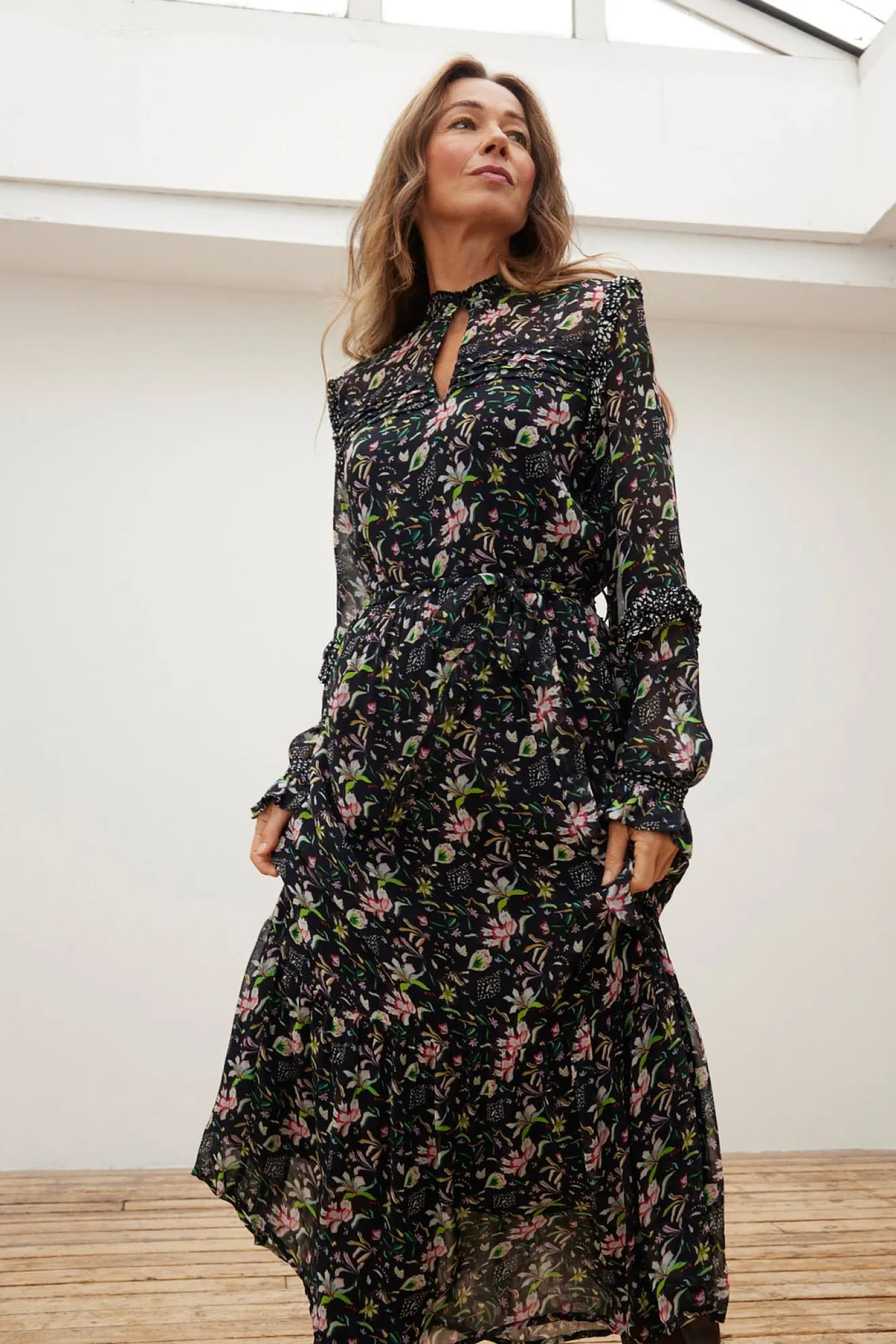 Pom Amsterdam Flowers Blaze Anthracite Midi Dress