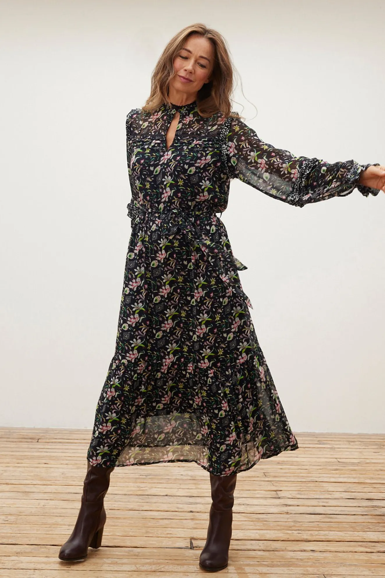 Pom Amsterdam Flowers Blaze Anthracite Midi Dress