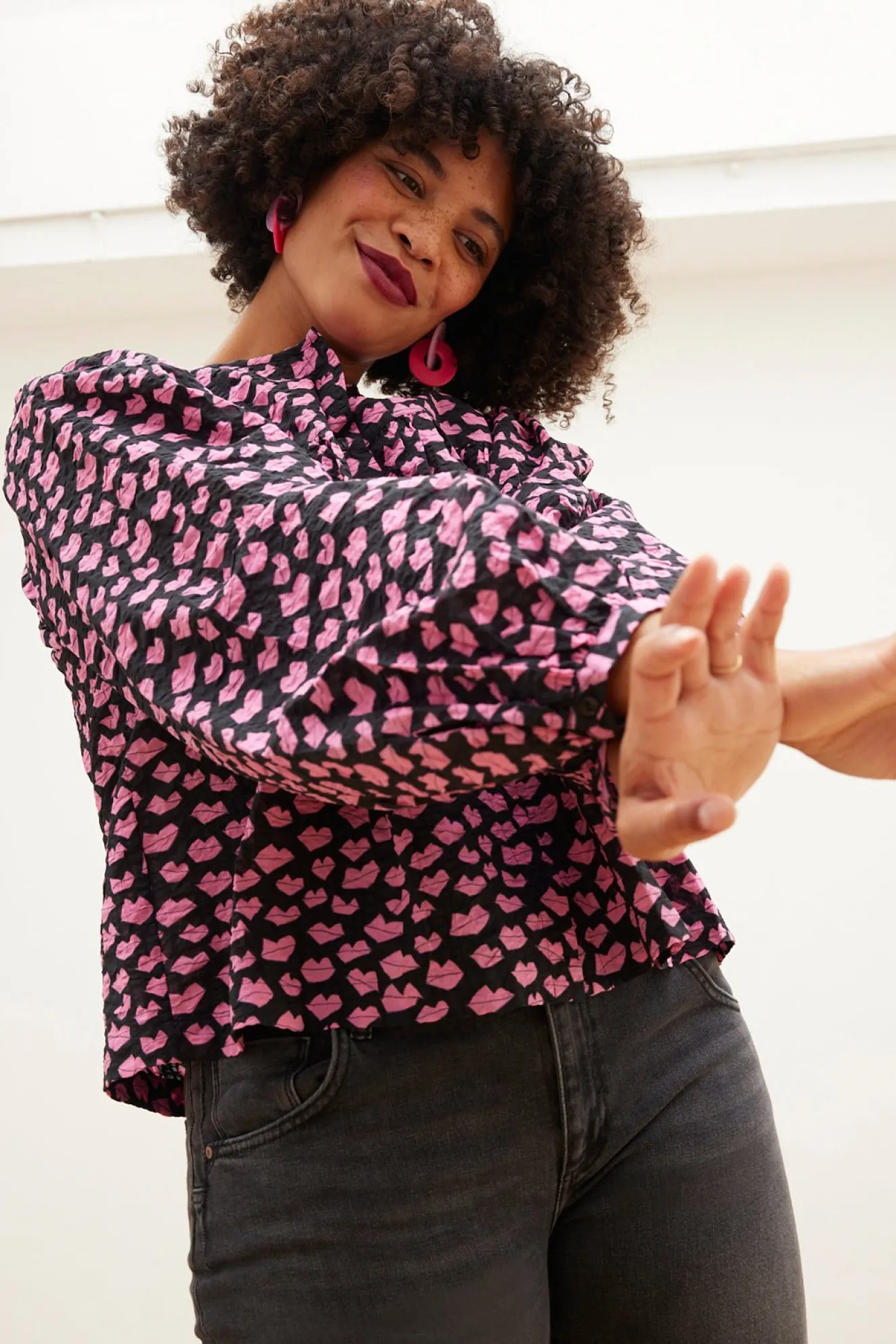 Stella Nova Heda Lip Print Blouse