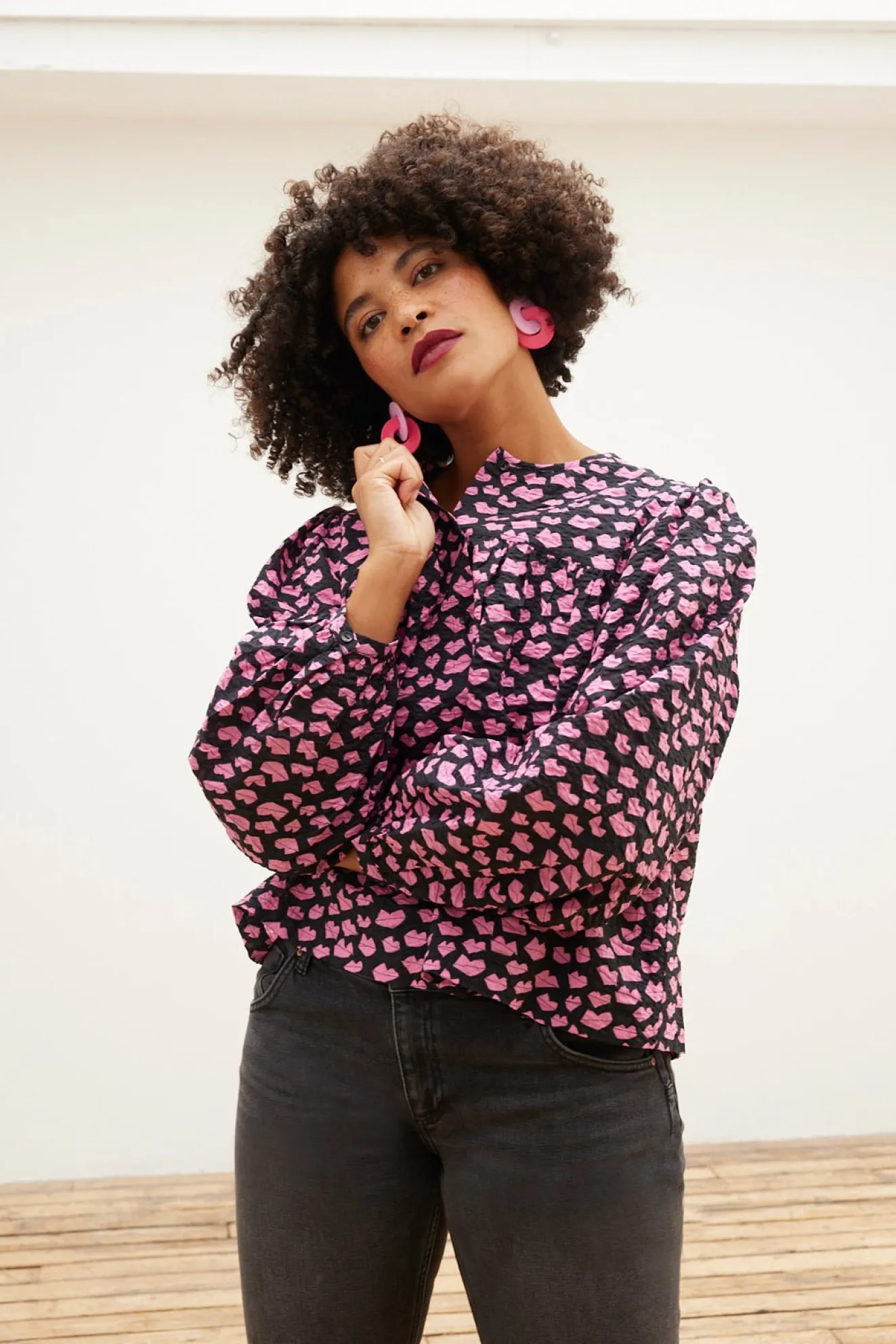 Stella Nova Heda Lip Print Blouse