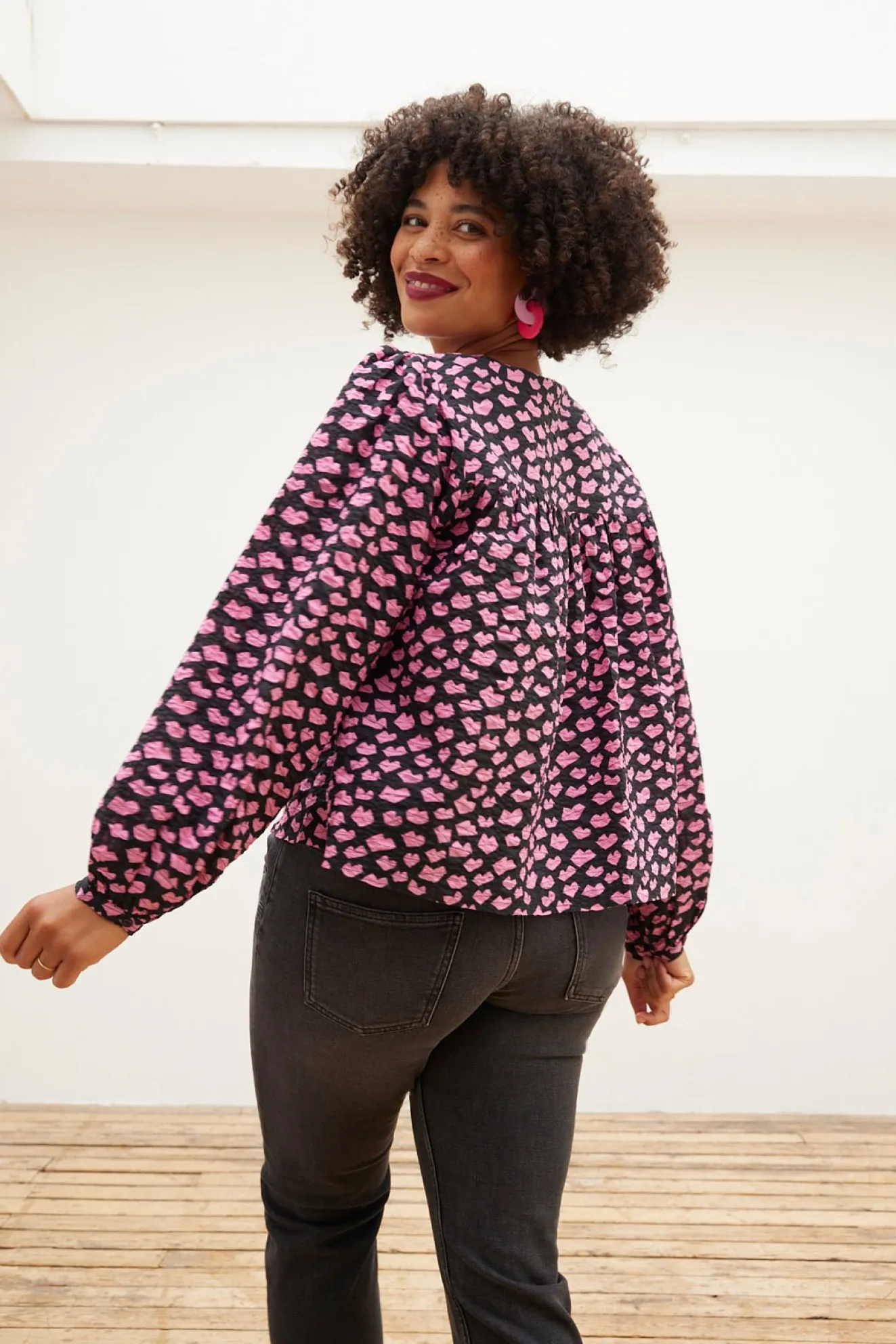 Stella Nova Heda Lip Print Blouse