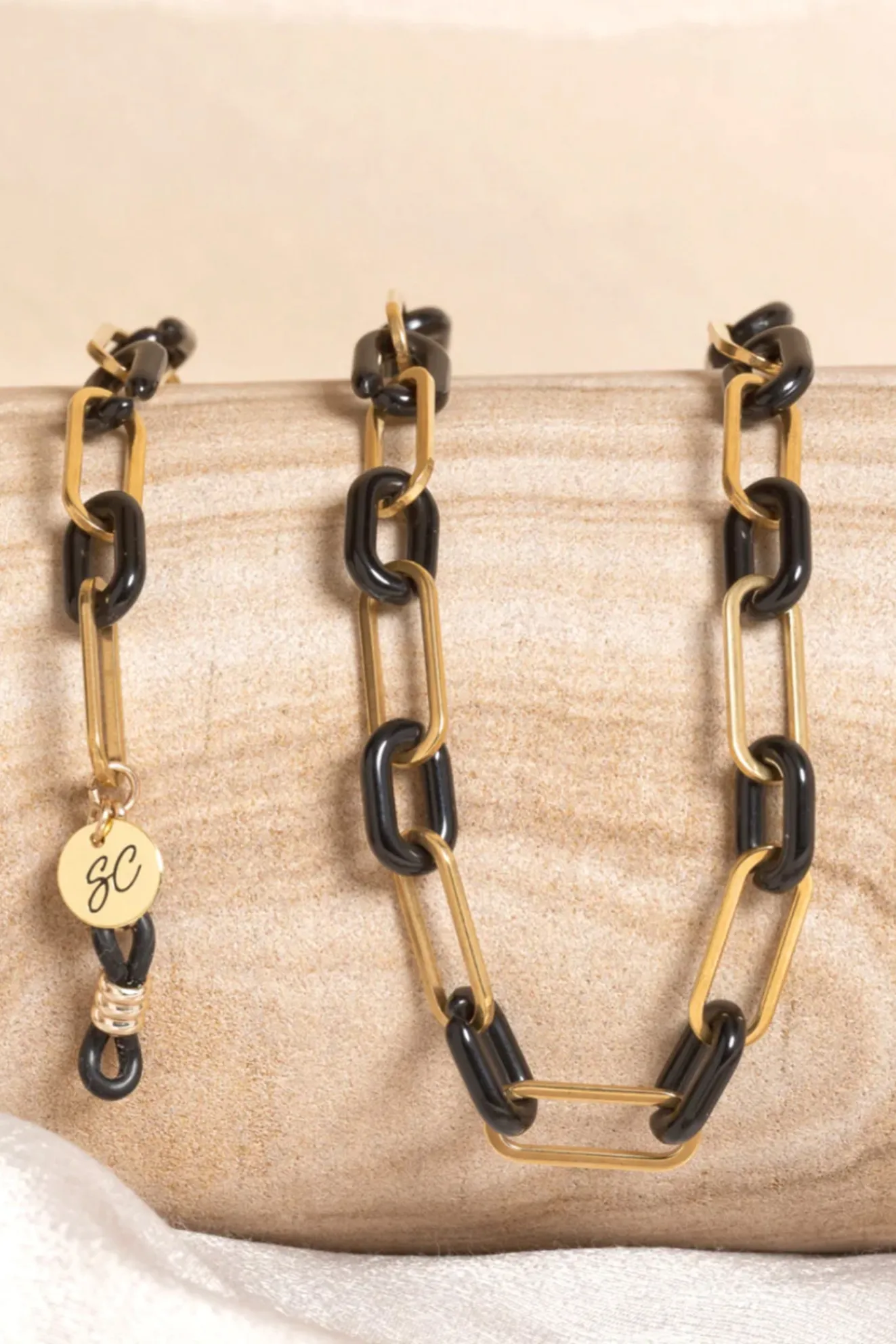 Louis Black & Gold Glasses Chain