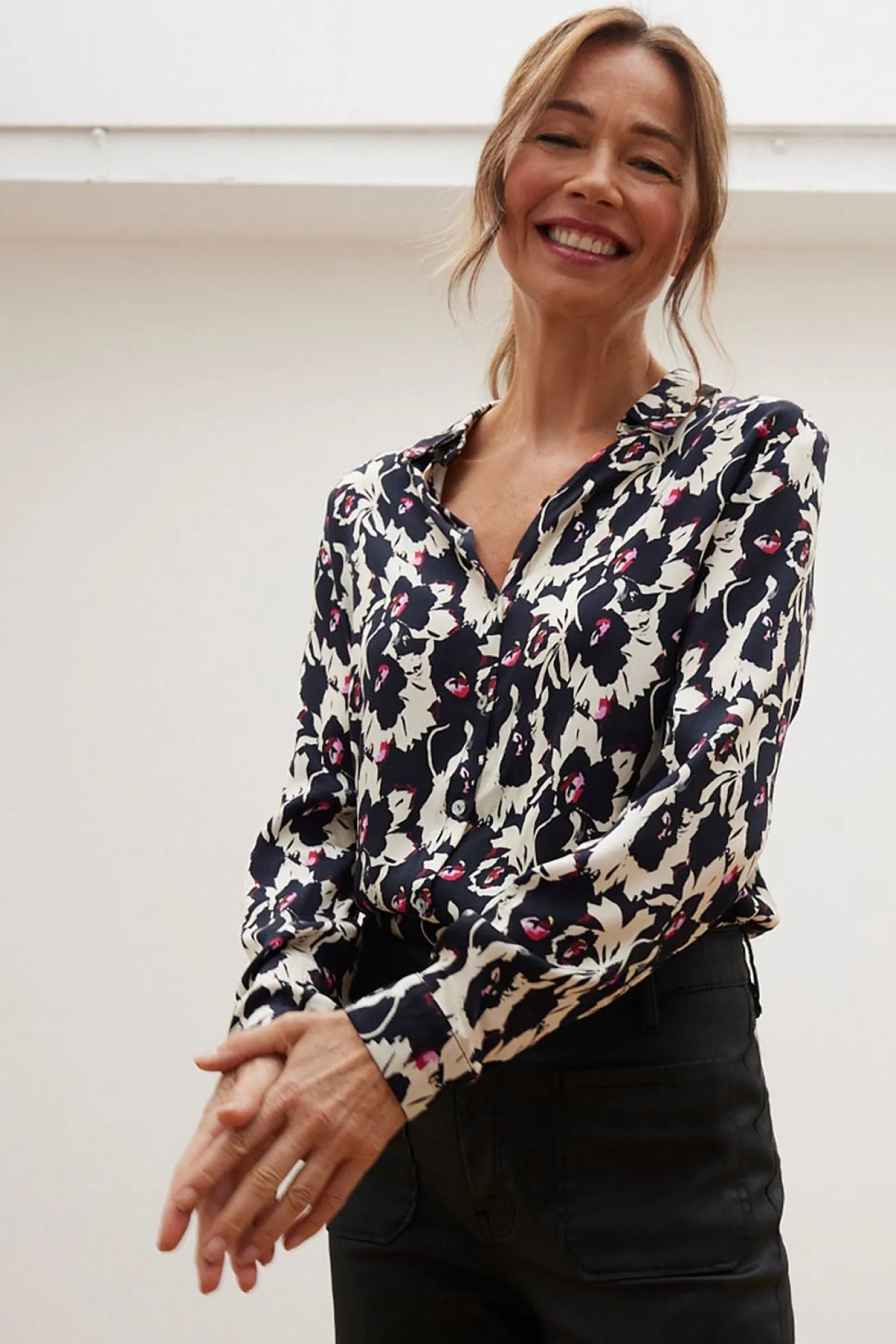 Pom Amsterdam Mila Flowers Black & White Blouse