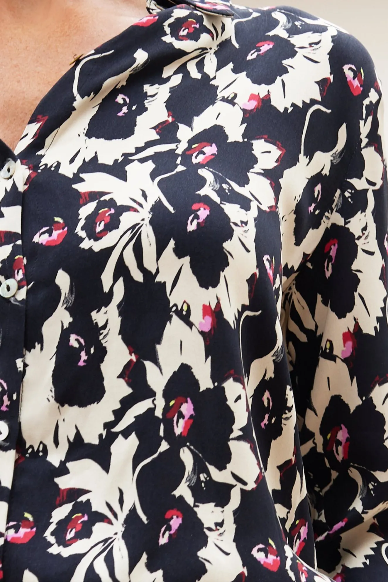 Pom Amsterdam Mila Flowers Black & White Blouse